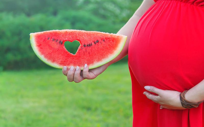 كنز للنساء الحوامل.. فوائد مذهلة لتناول البطيخ