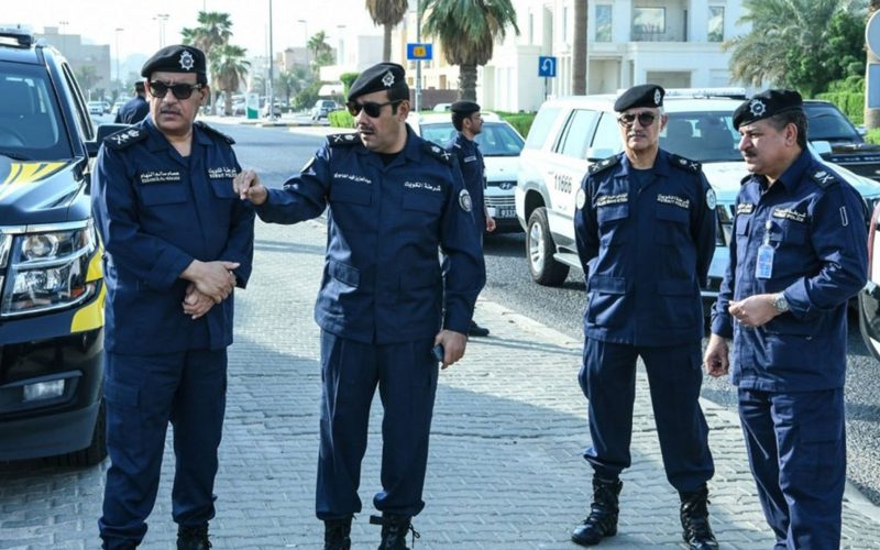 زوجان مصريان يتركان أطفالهما الـ6 دون طعام لمدة يومين.. والشرطة الكويتية تتدخل